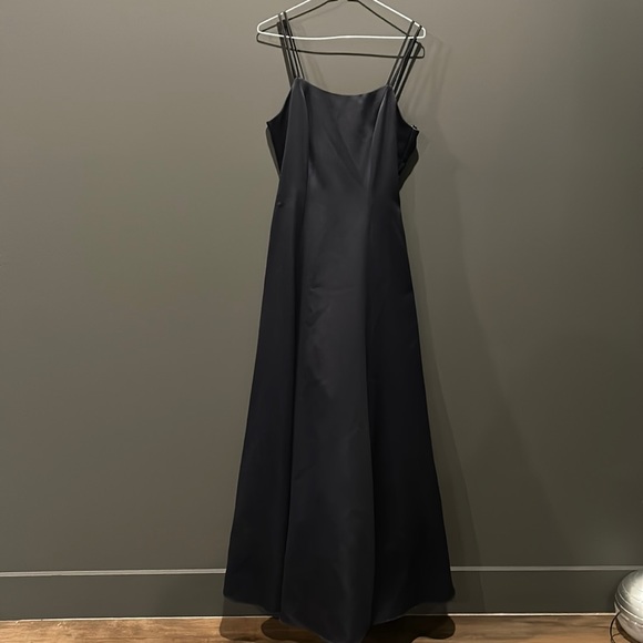 BEAUTIFUL dress - Picture 1 of 4